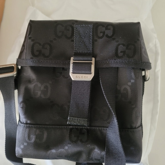 Brand new Gucci messenger bag - Picture 2 of 6